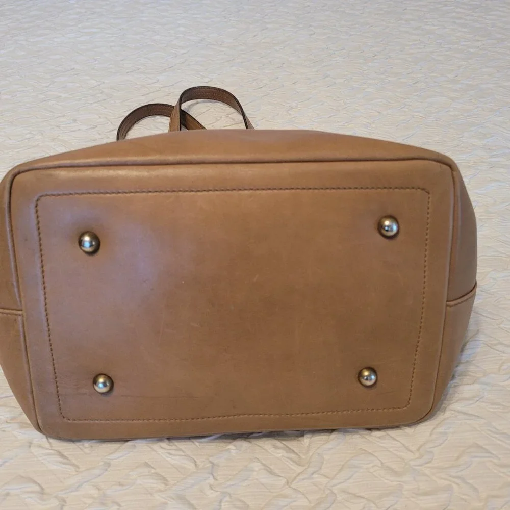 RARE COACH - Vintage Glove-Tanned Cowhide Smooth Leather Legacy Market Tote - Picture 5 of 11